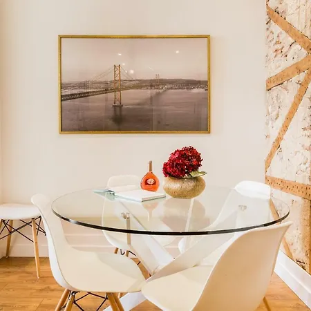 Gold 37399al And Silver 37404al Apartment Lisbon