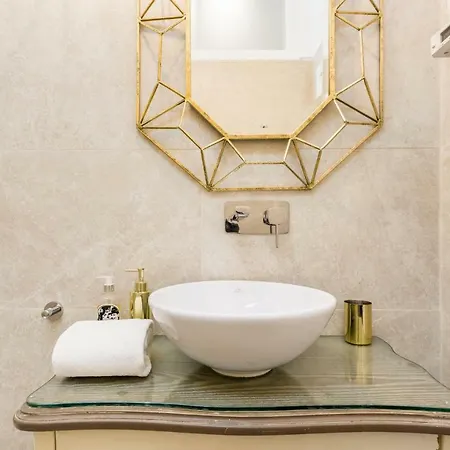 Apartment Gold 37399al And Silver 37404al Lisbon
