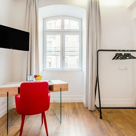 Gold 37399al And Silver 37404al Lizbona