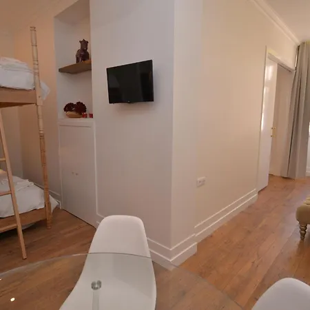 Gold 37399al And Silver 37404al Apartamento